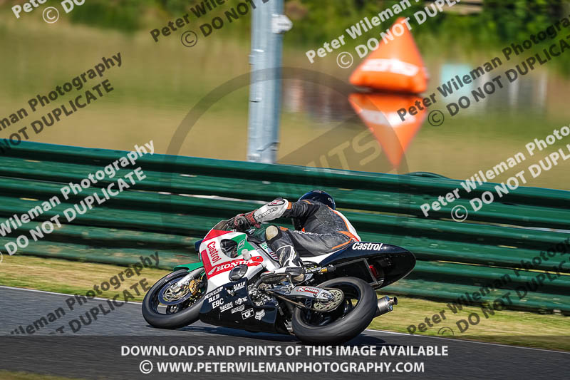 enduro digital images;event digital images;eventdigitalimages;mallory park;mallory park photographs;mallory park trackday;mallory park trackday photographs;no limits trackdays;peter wileman photography;racing digital images;trackday digital images;trackday photos